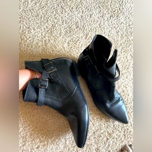 Black boots Elena Solano, size 38